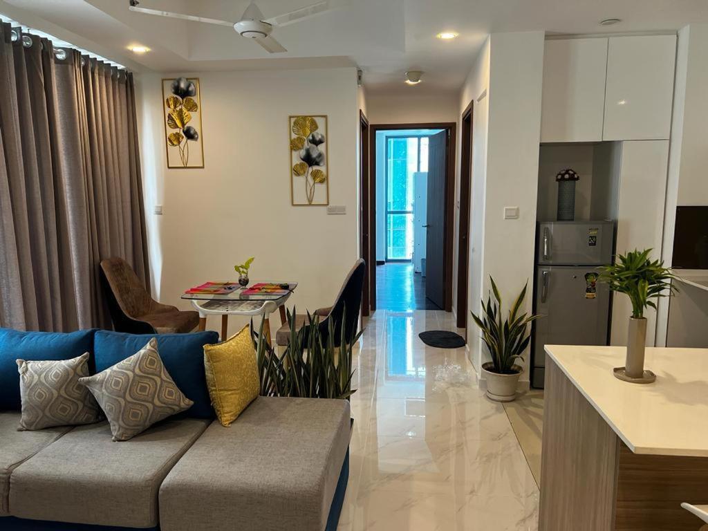 Luxury Sky Apartemen *