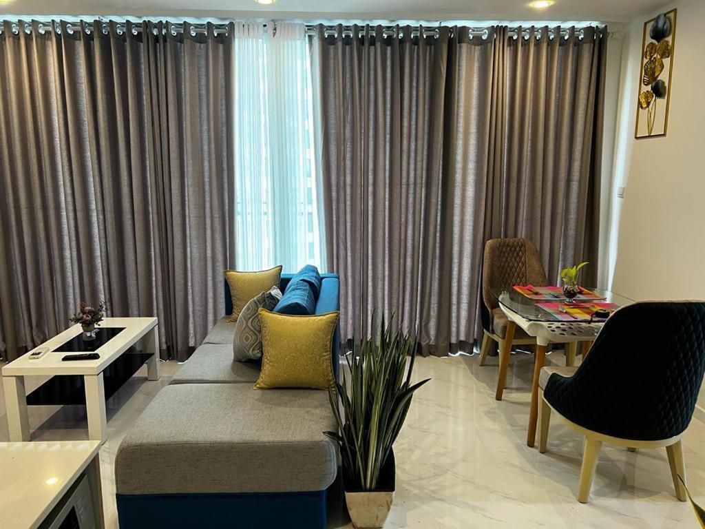 Luxury Sky Colombo